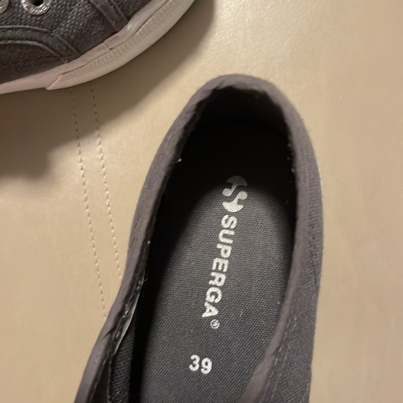 Charcoal gray platform SUPERGA canvas sneakers. Size 39 which is a women’s 8 - Picture 4 of 4